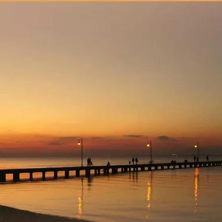 度假居 Quiet Place In The Center Of Perea Near The Sea. Peraía