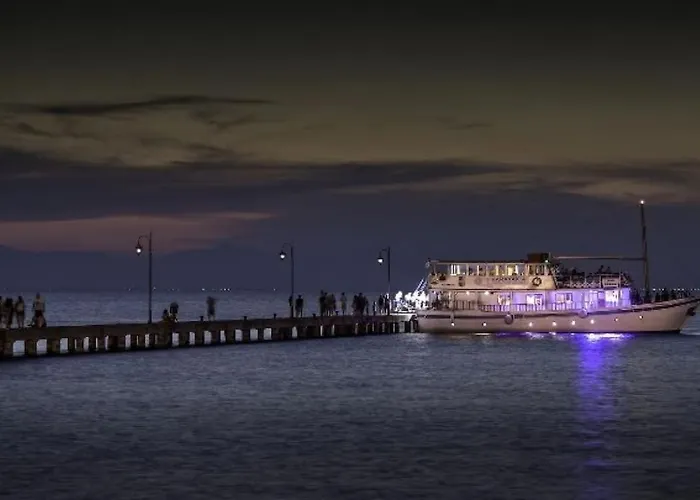 Quiet Place Near The Sea *